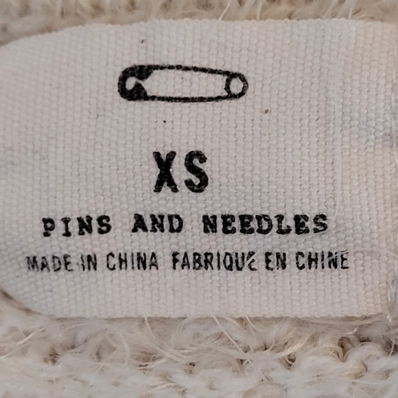 Pins & Needles Urban Outfitters Cream Soft Eyelash Open Front Caridgan - Size XS - Picture 8 of 9